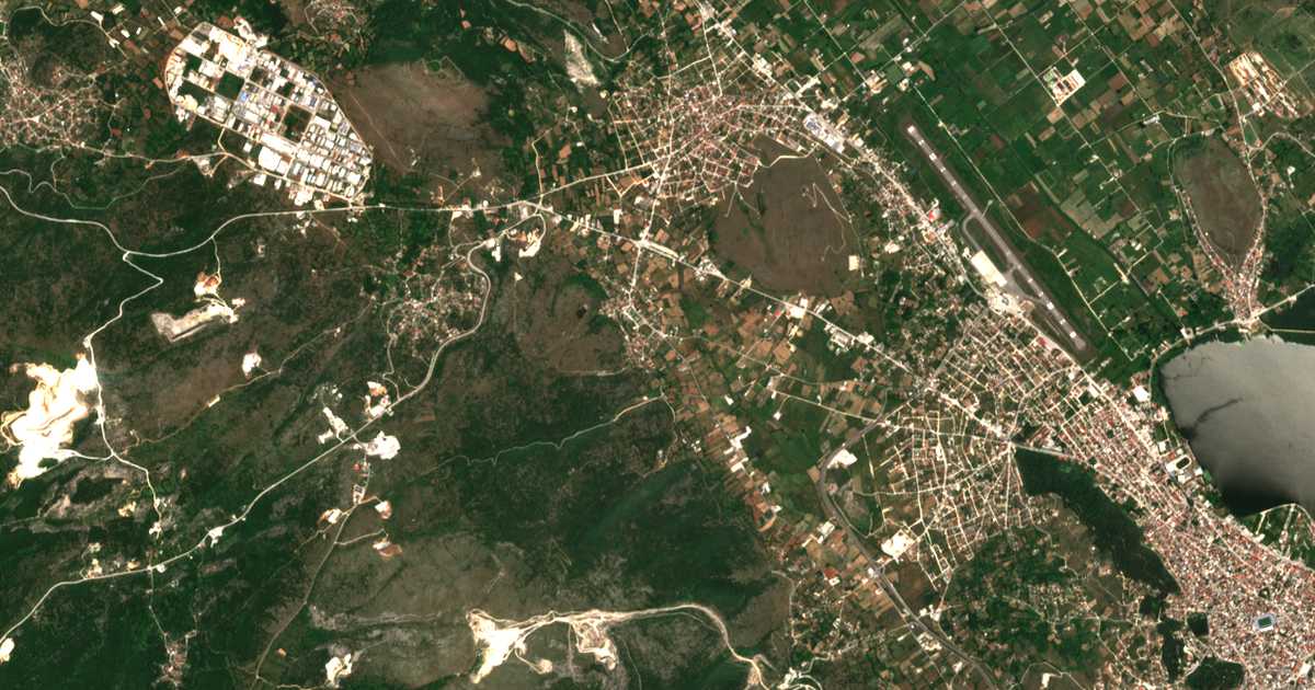 Mapa por satélite de Vounoplagiá