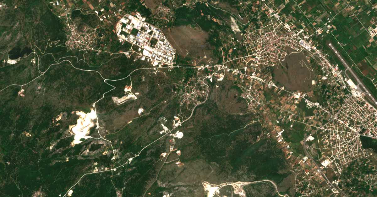 Mapa por satélite de Zoodóchos