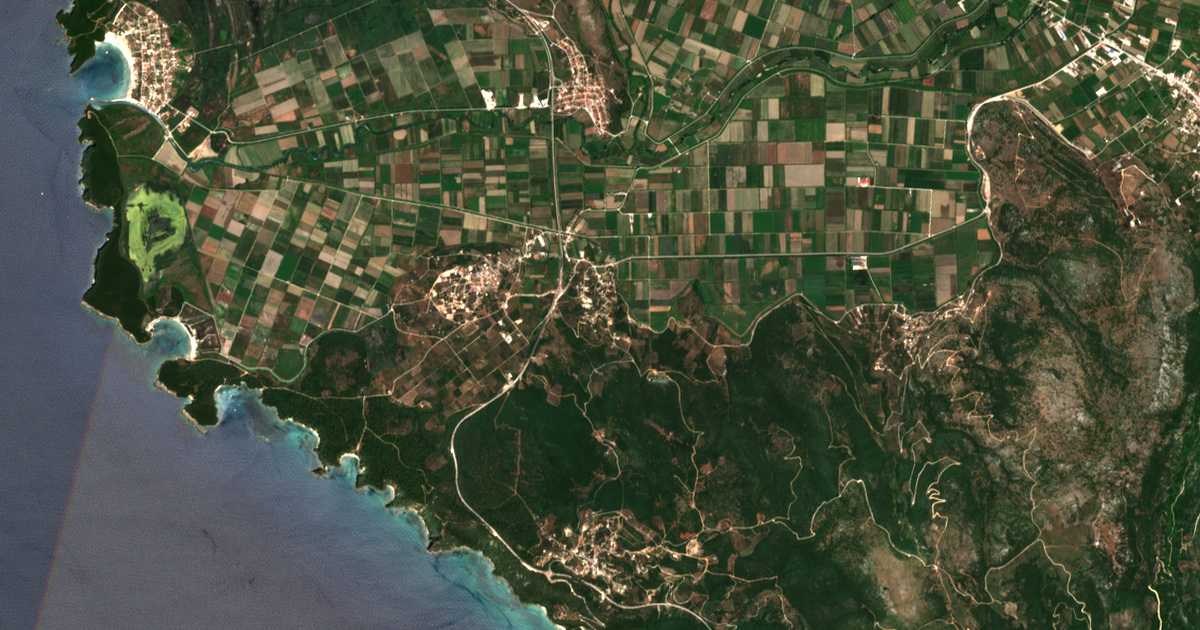 Mapa por satélite de Tsouknída