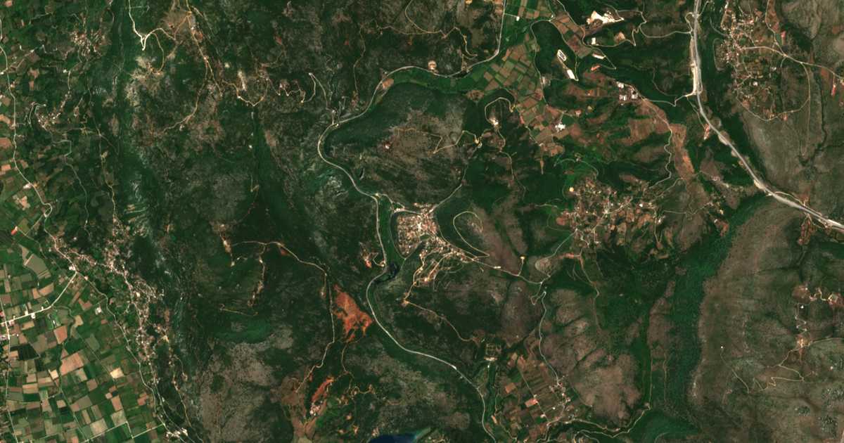 Mapa por satélite de Ágios Geórgios