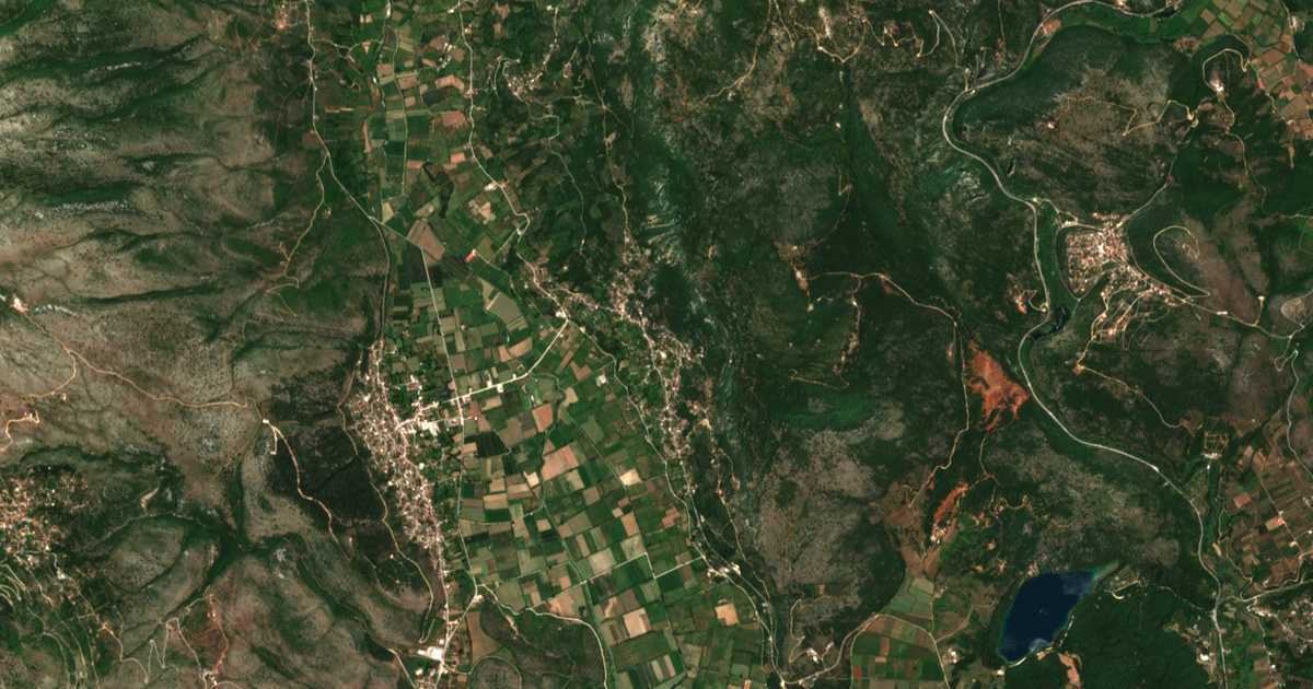 Mapa por satélite de Rizovoúnion