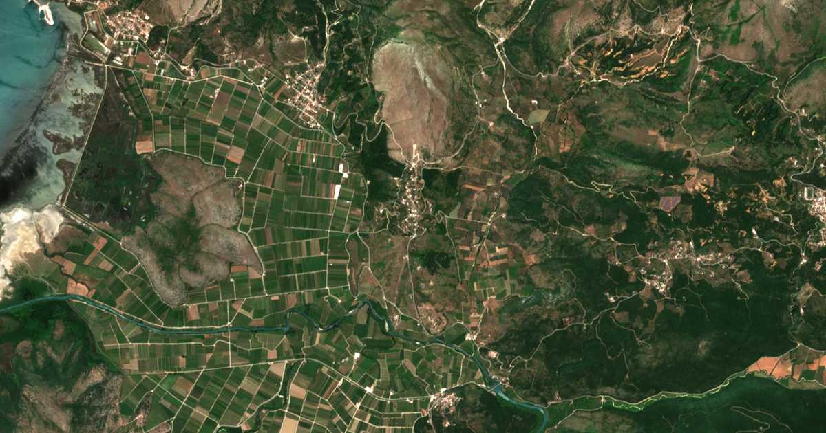 Mapa por satélite de Smértos