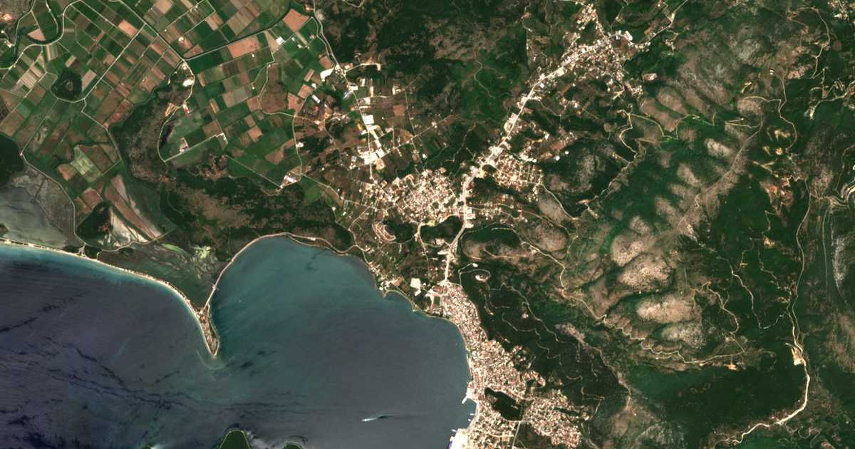 Mapa por satélite de Ampélia
