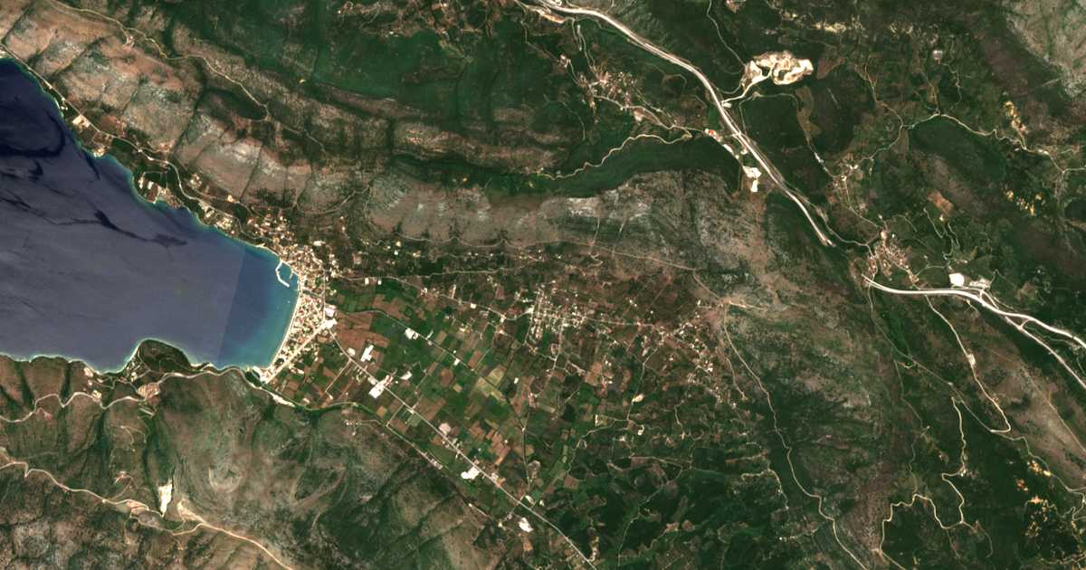 Mapa por satélite de Faskomiliá