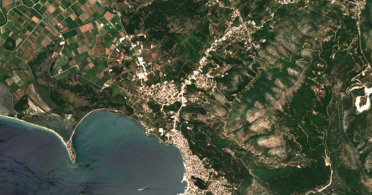 Mapa por satélite de Liófyta