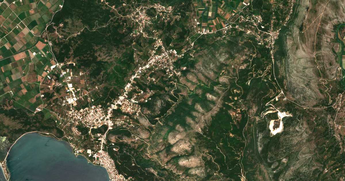 Mapa por satélite de Pigádi
