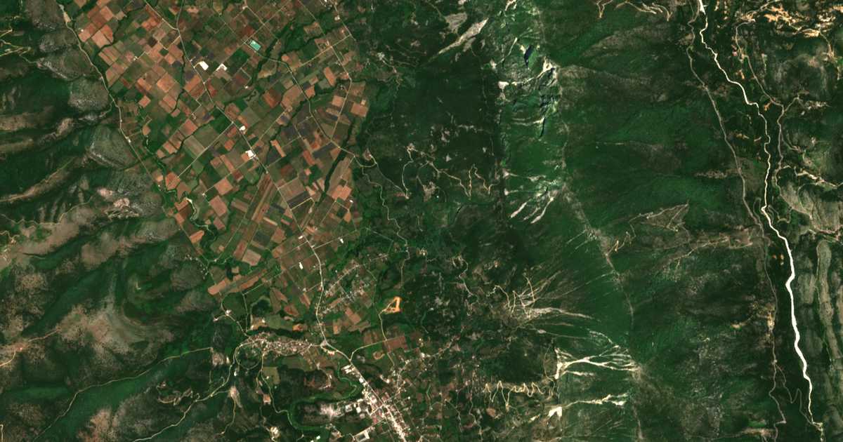 Mapa por satélite de Agorá
