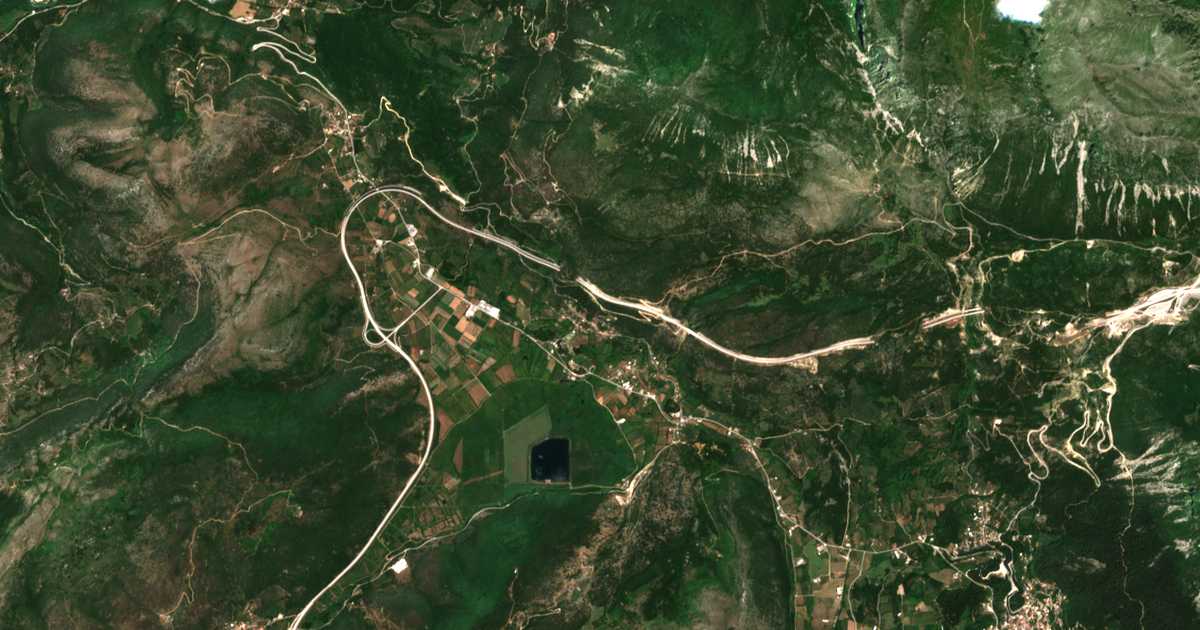 Mapa por satélite de Krystallopigí