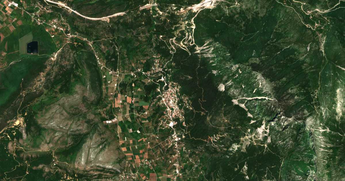 Mapa por satélite de Paramythia