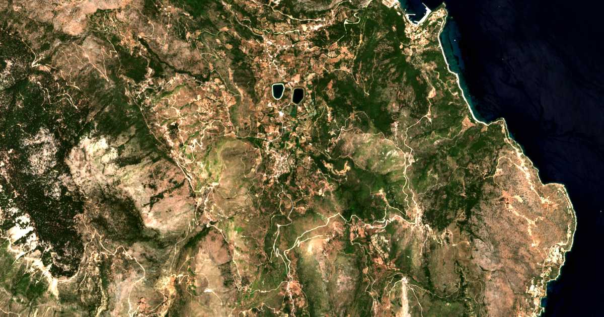 Mapa por satélite de Agía Eiríni