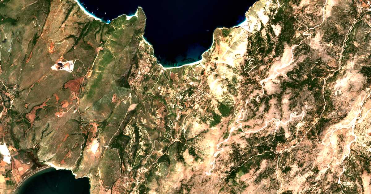 Mapa por satélite de Agkón