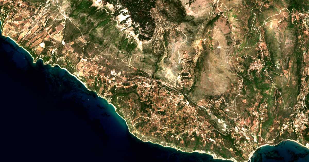 Mapa por satélite de Atsoupádes