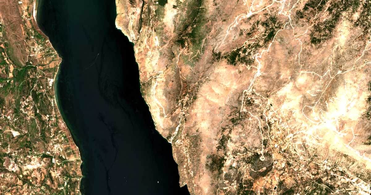 Mapa por satélite de Kouroukláta