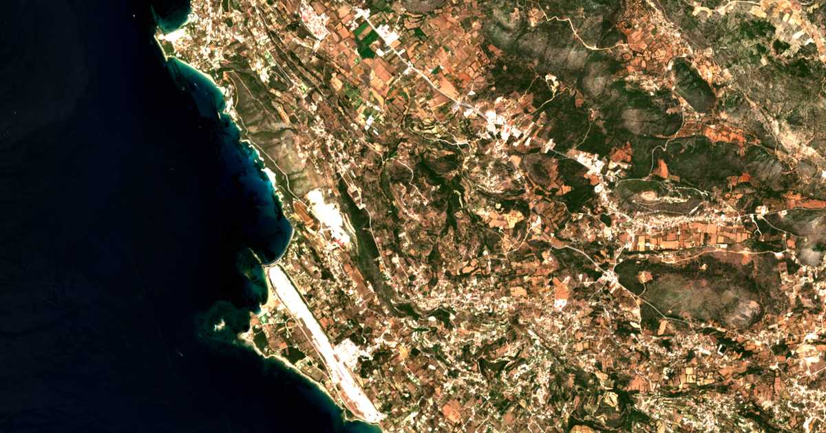 Mapa por satélite de Menegáta
