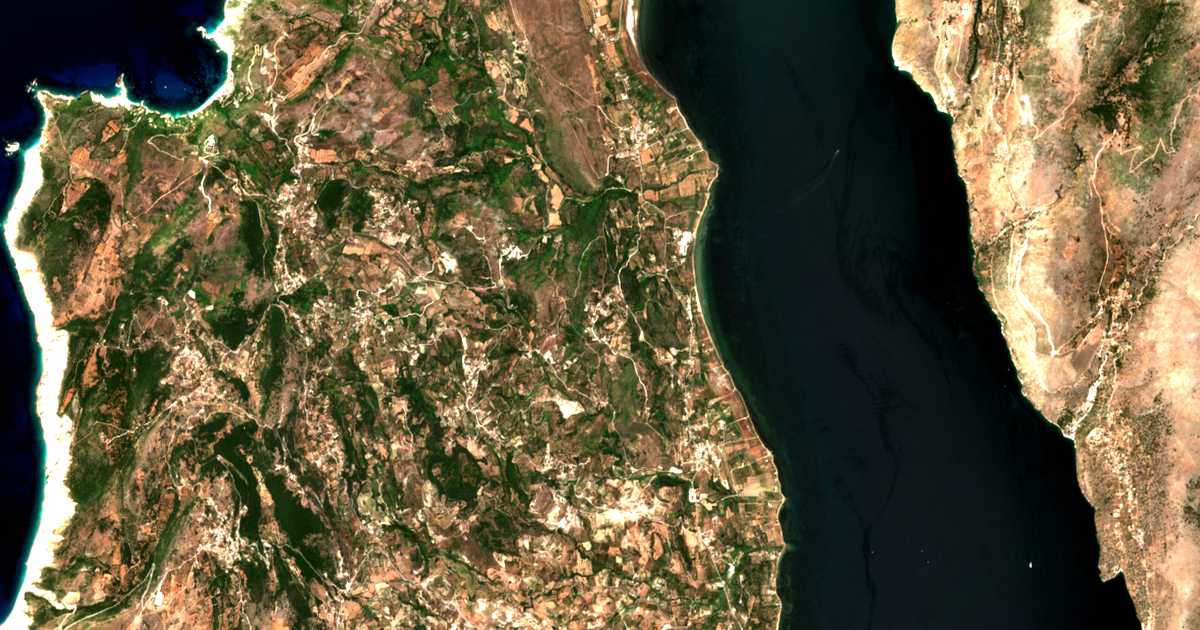 Mapa por satélite de Kouvaláta