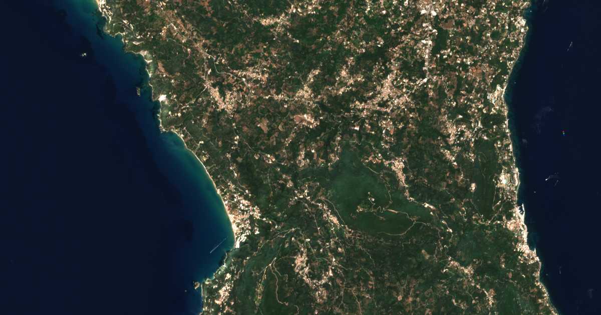 Mapa por satélite de Kamára