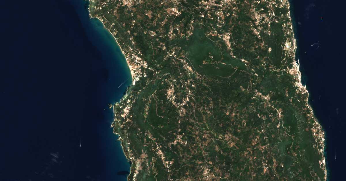 Mapa por satélite de Káto Garoúna