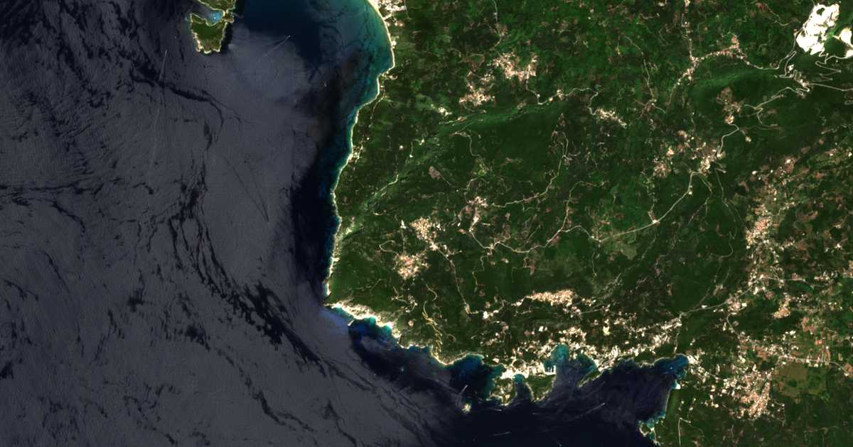 Mapa por satélite de Makrádes