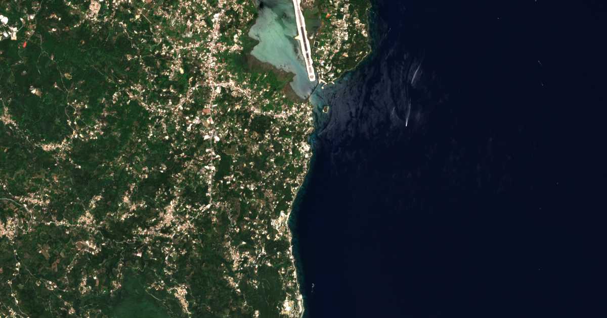 Mapa por satélite de Pérama