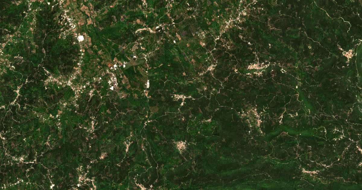 Mapa por satélite de Ágioi Doúloi