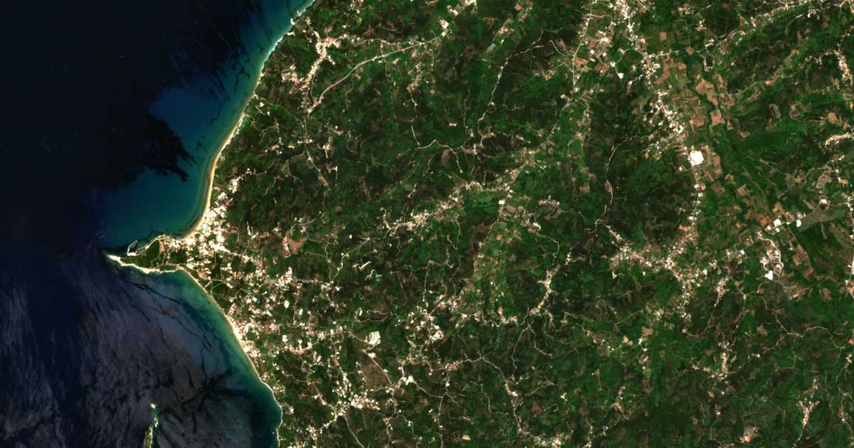 Mapa por satélite de Magouládes