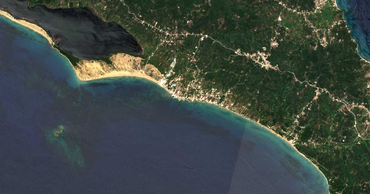Mapa por satélite de Ágios Geórgios
