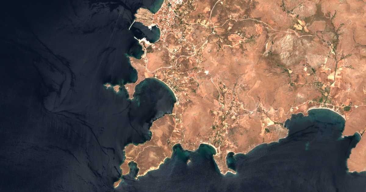 Mapa por satélite de Paralía Platéos