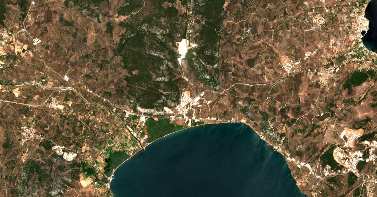 Mapa por satélite de Lárisos