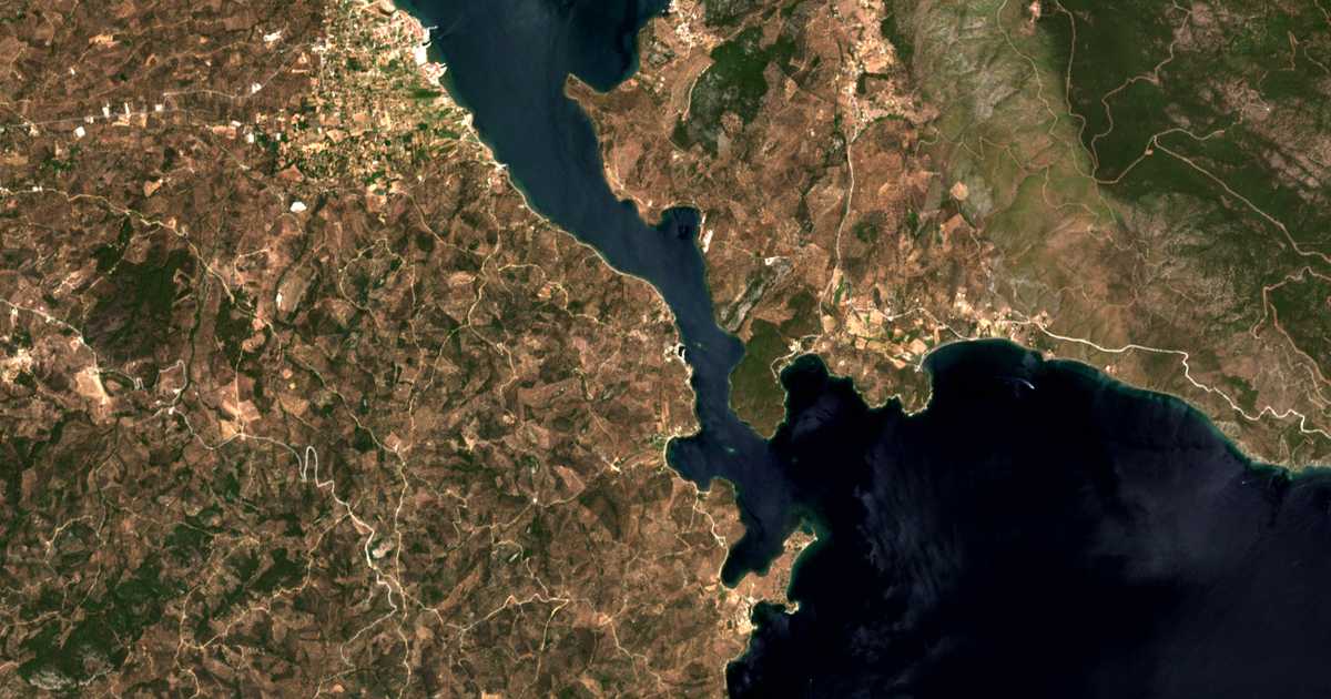 Mapa por satélite de Pýrgoi