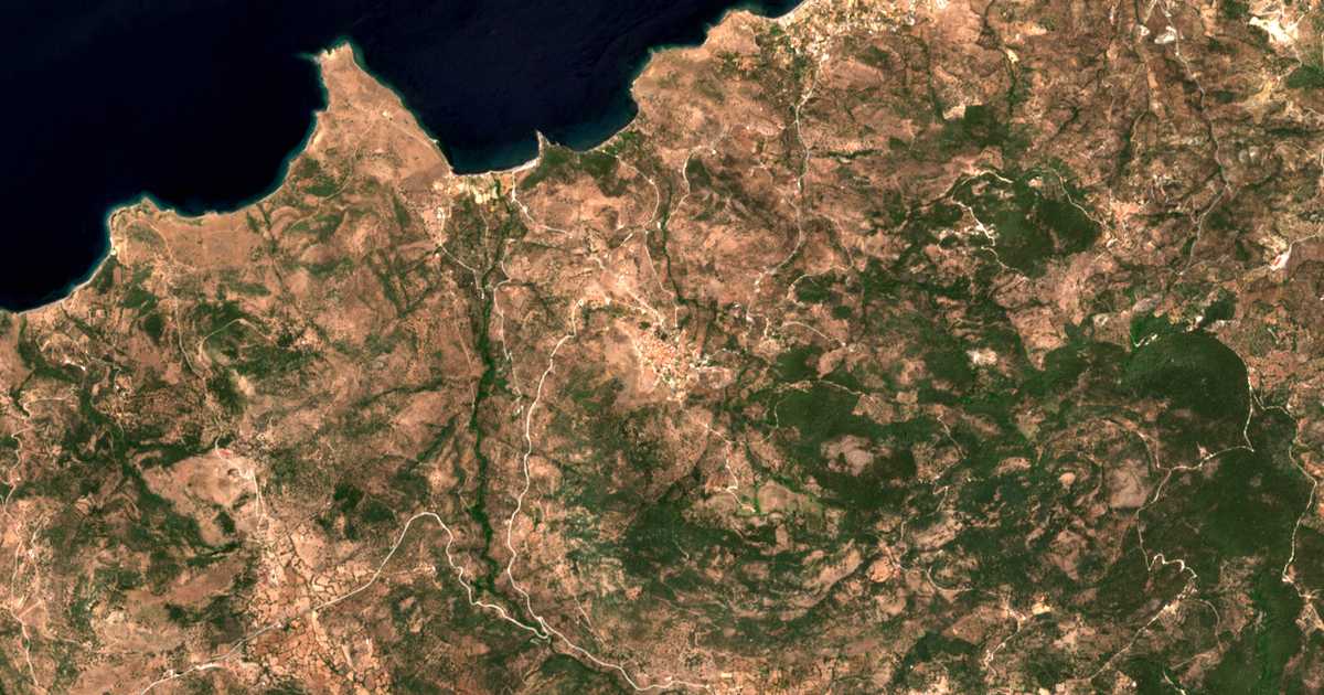 Mapa por satélite de Skoutáros