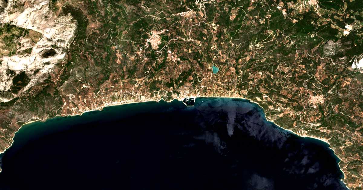 Mapa por satélite de Órmos Marathokámpou