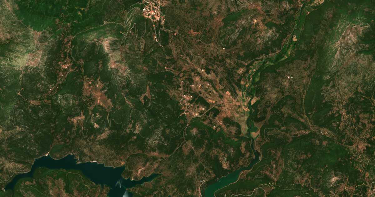Mapa por satélite de Pournariá