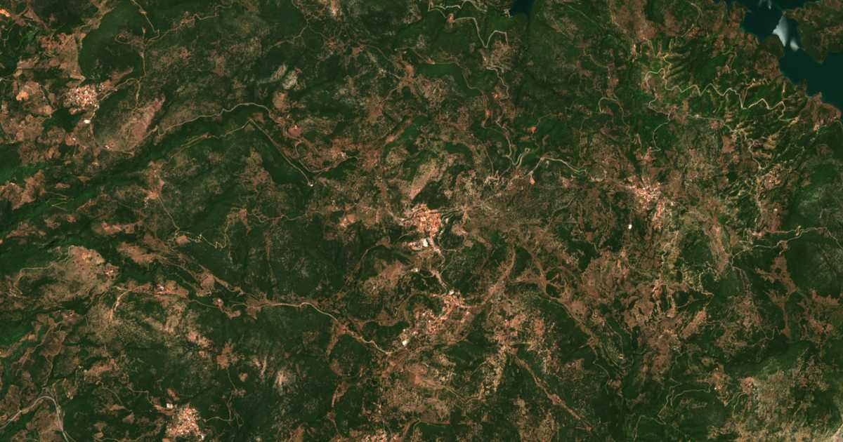 Mapa por satélite de Trópaia