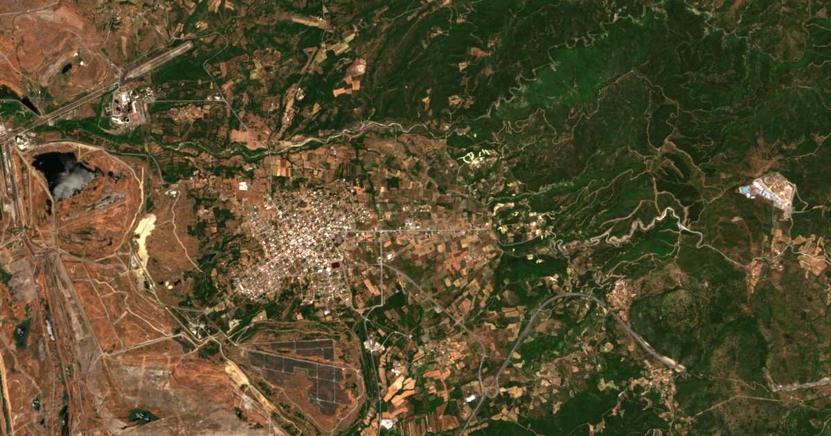 Mapa por satélite de Káto Makrýsi