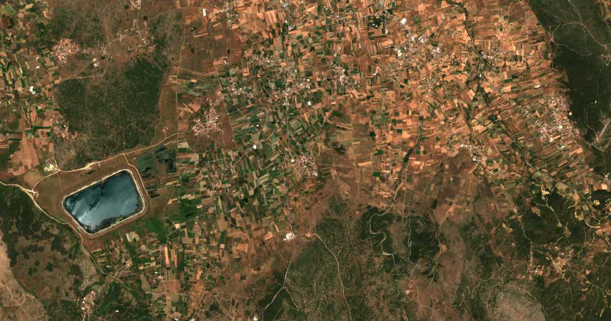 Mapa por satélite de Kamárion