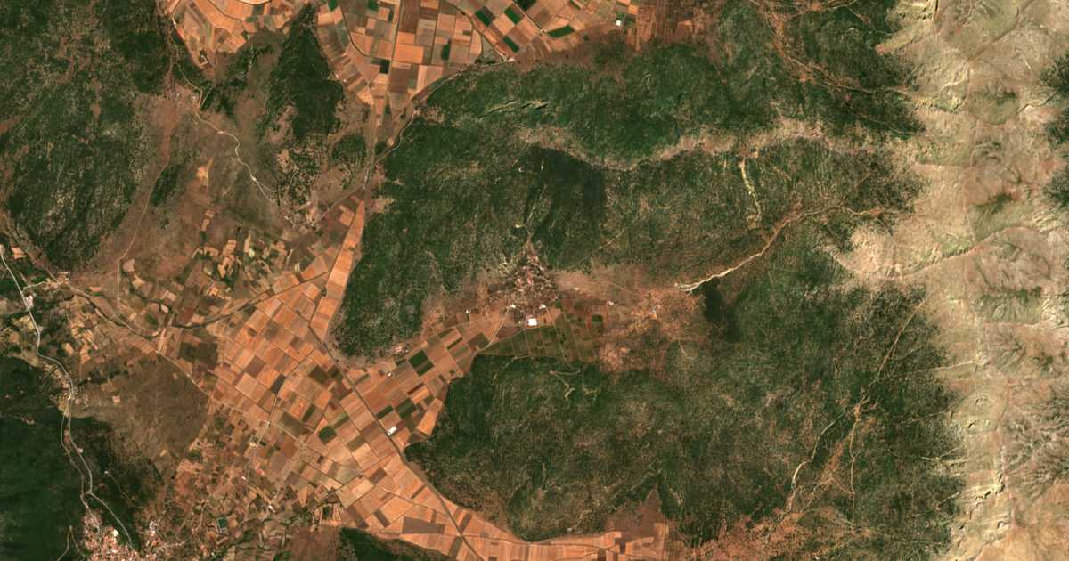 Mapa por satélite de Palaiópyrgos