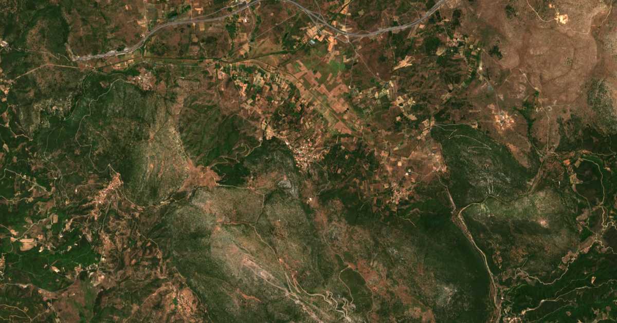 Mapa por satélite de Páparis