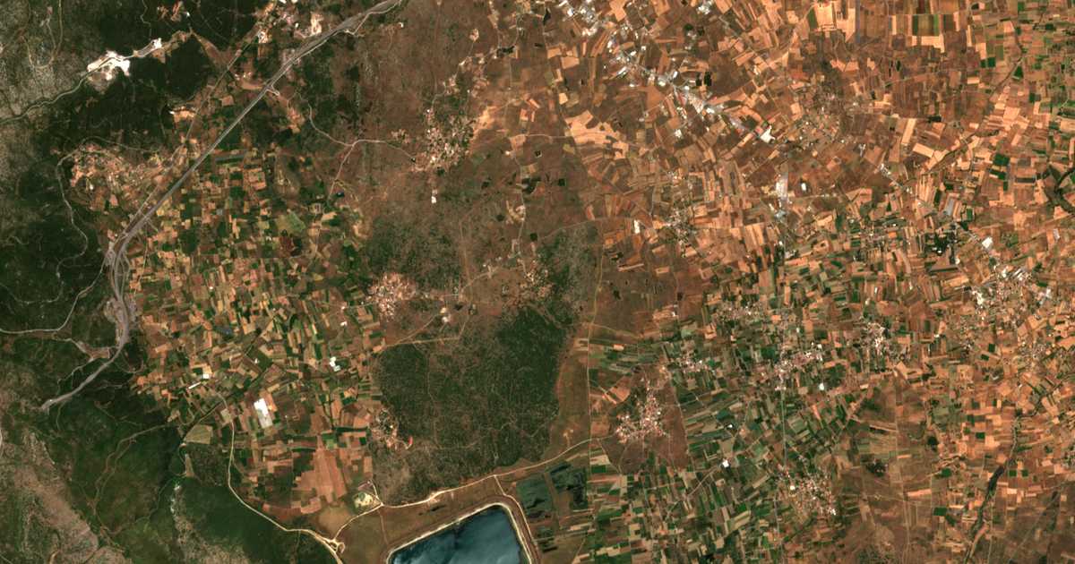 Mapa por satélite de Perpatáris