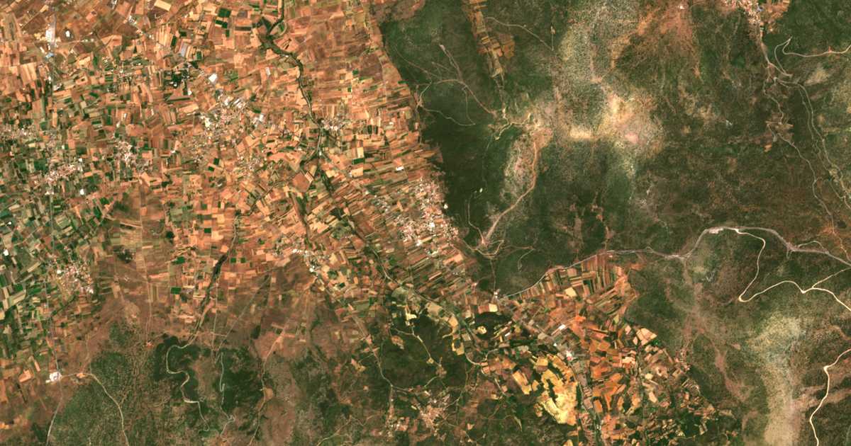 Mapa por satélite de Rízai