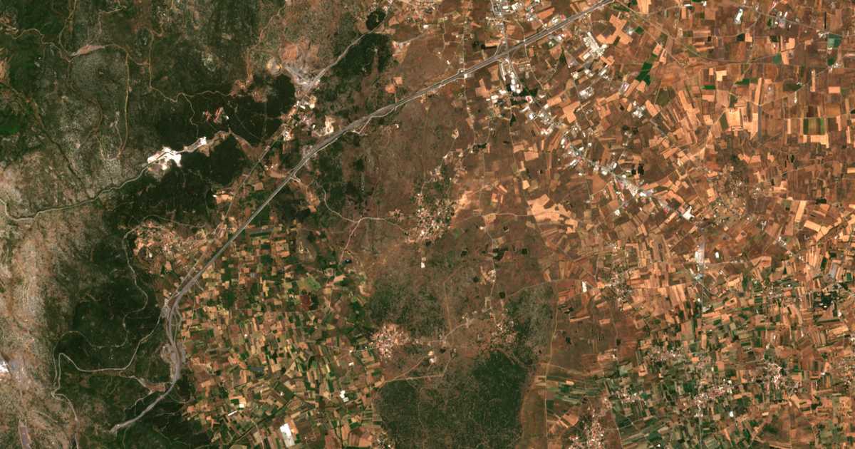 Mapa por satélite de Thánas