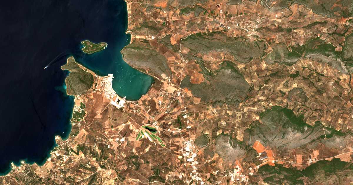 Mapa por satélite de Kámpos
