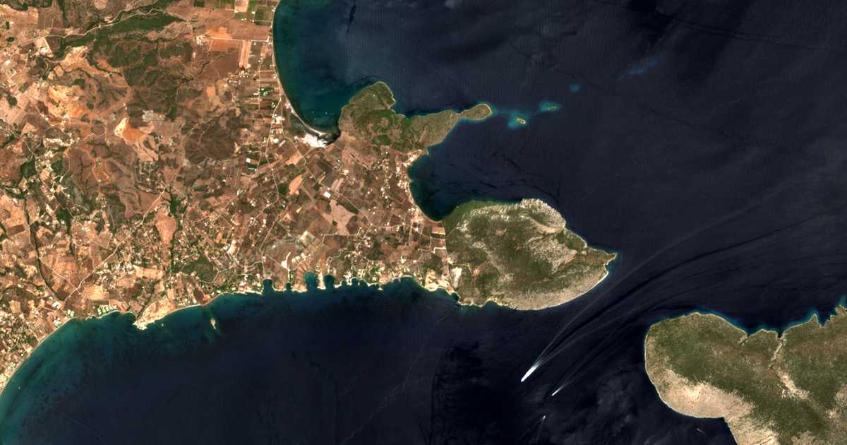 Mapa por satélite de Kouvérta
