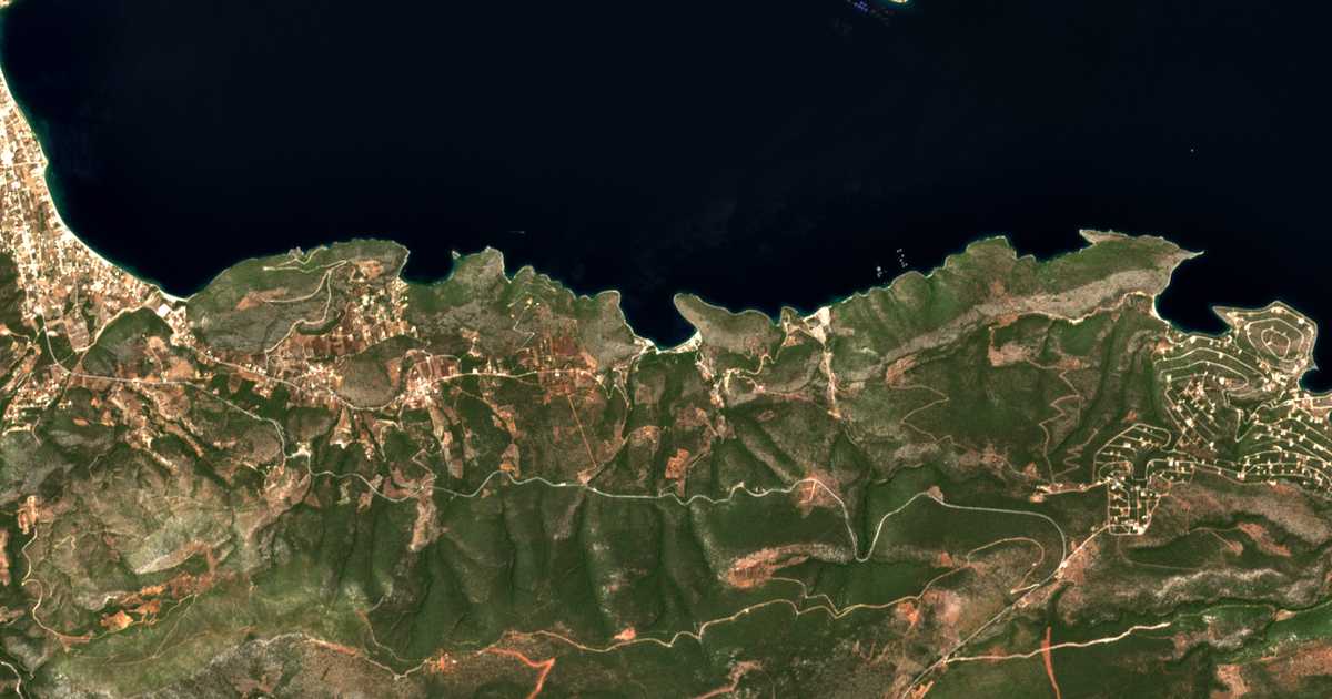 Mapa por satélite de Arakoúkia