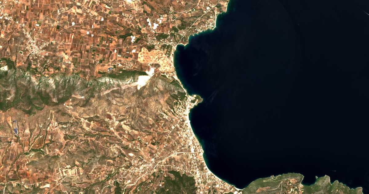 Mapa por satélite de Loutrá Oraías Elénis