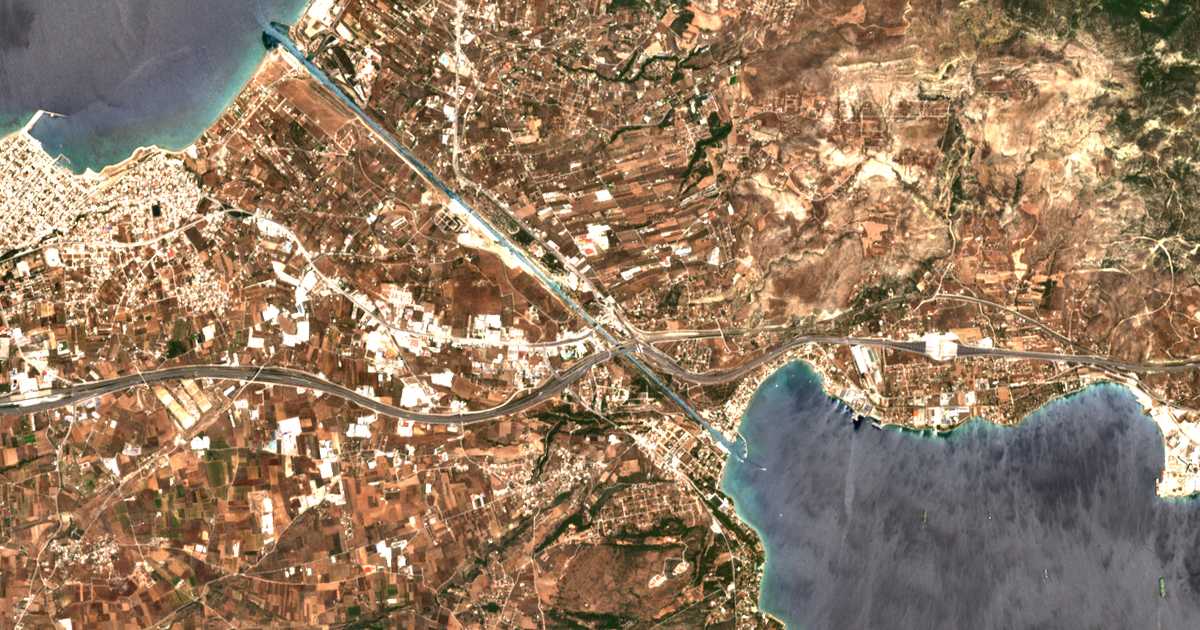 Mapa por satélite de Géfyra Isthmoú