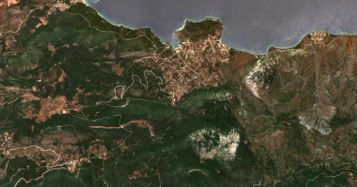 Mapa por satélite de Schínos
