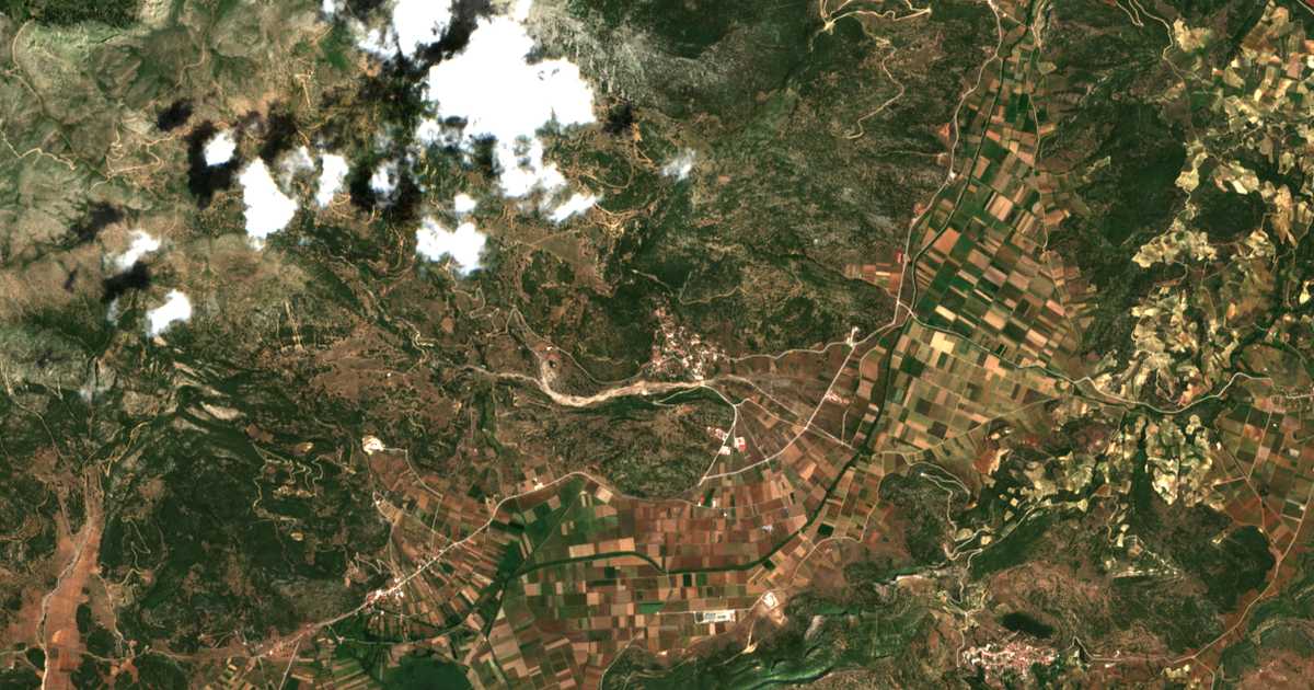 Mapa por satélite de Kalianoí