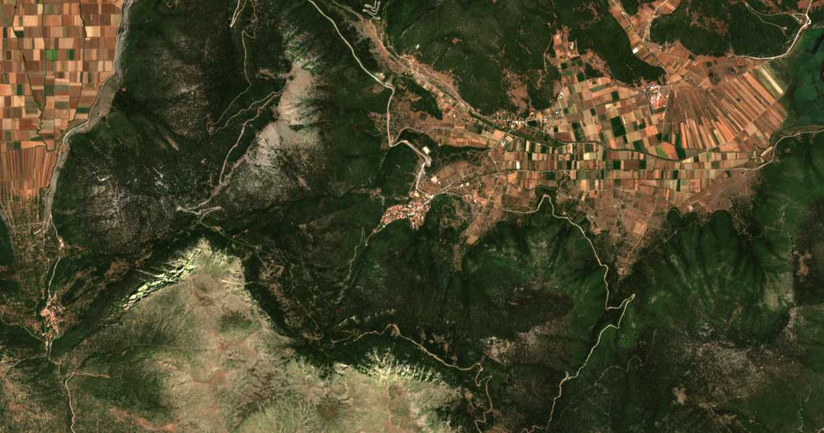 Mapa por satélite de Láfka