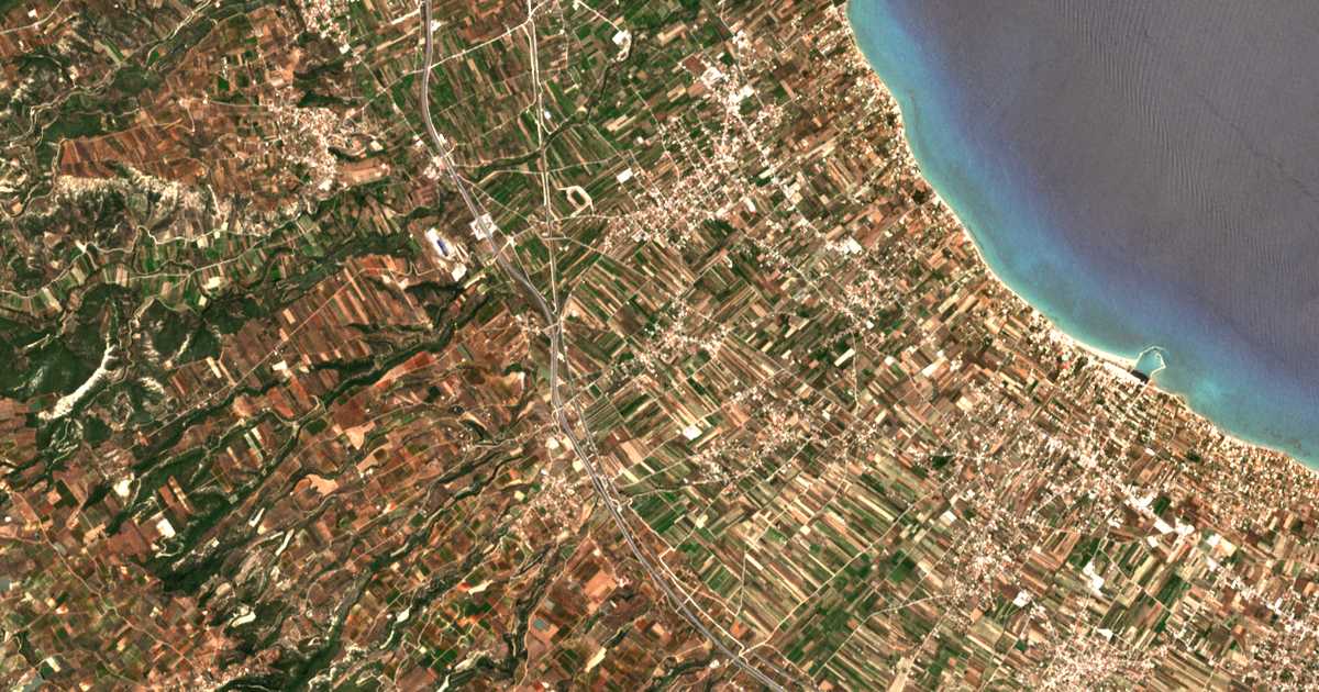 Mapa por satélite de Krínai