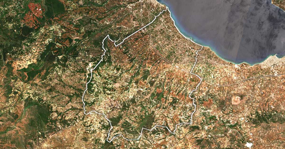 Imagen de satélite con el límite trazado: Velo-Voja
